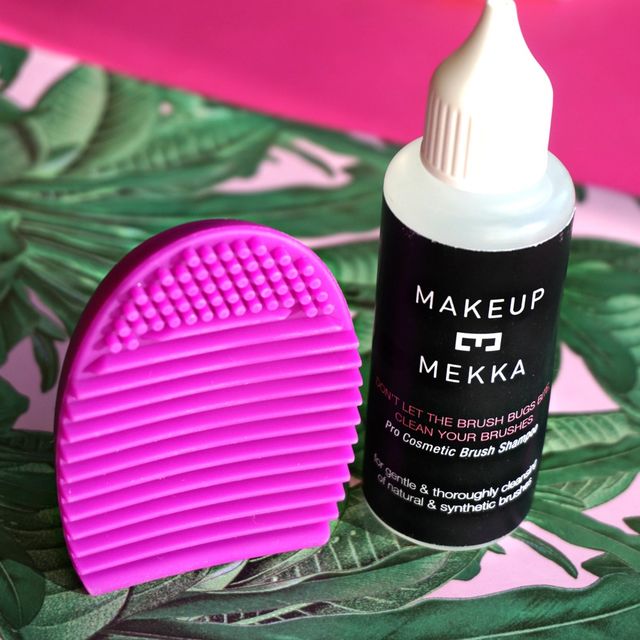 Pro Mild Cosmetic Brush Shampoo Pro Mild Cosmetic Brush Shampoo